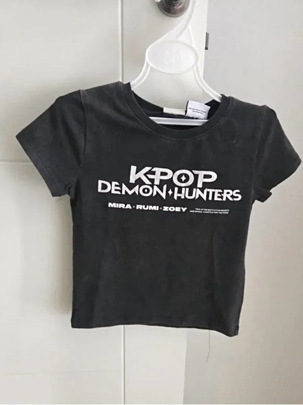 Zara Kids Gray Anthracite K-POP Demon
Hunters Netflix Graphic Tee SZ 9 / 10 Girl